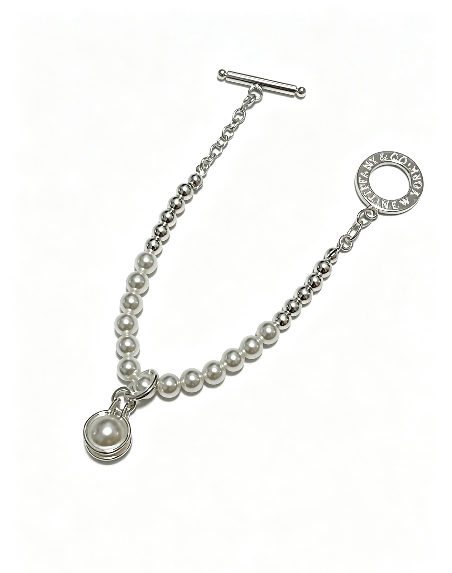 Tiffany & Co Elegant Silver Pearl Bracelet